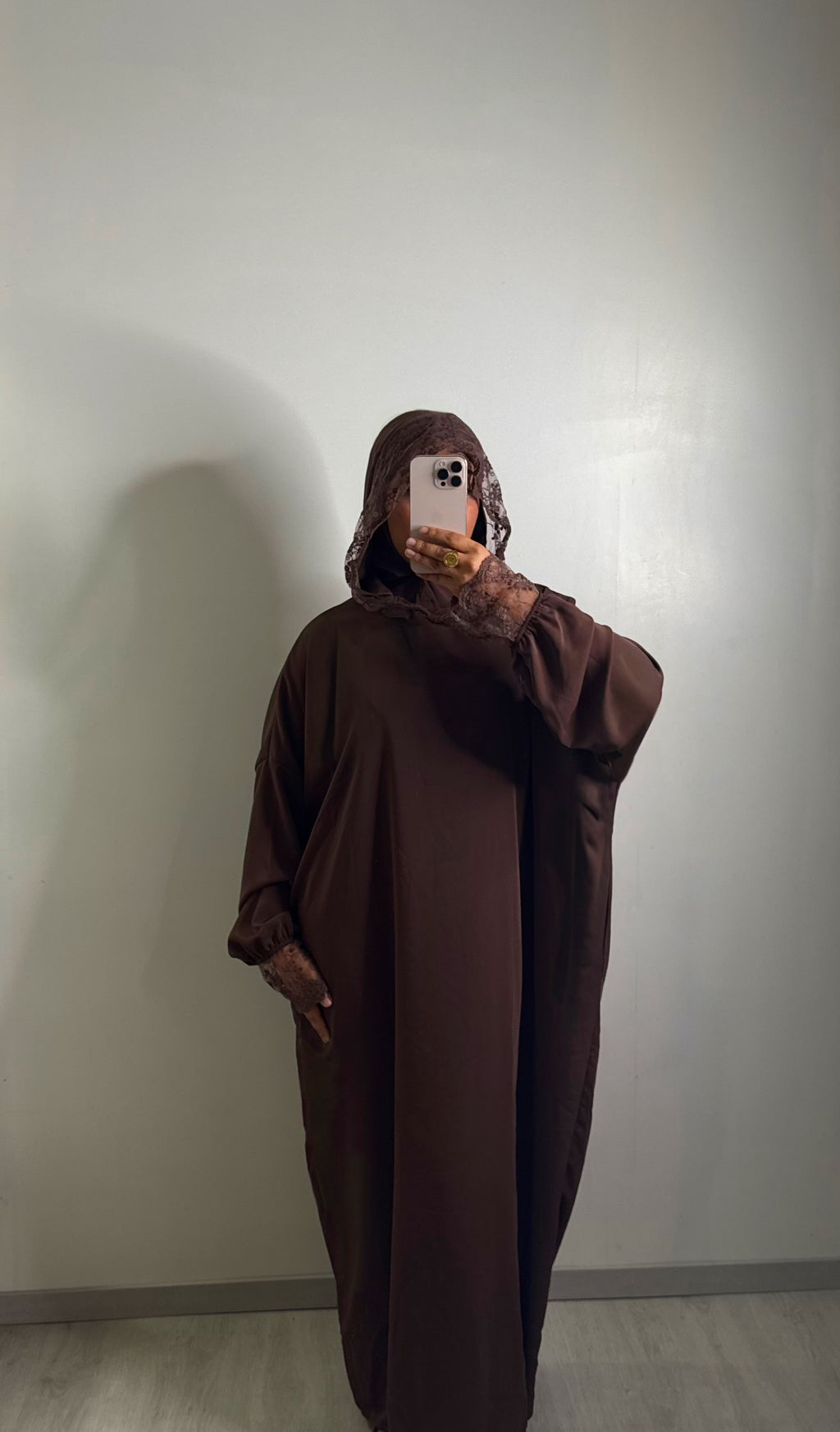 Robe de prière dentelle - Marron