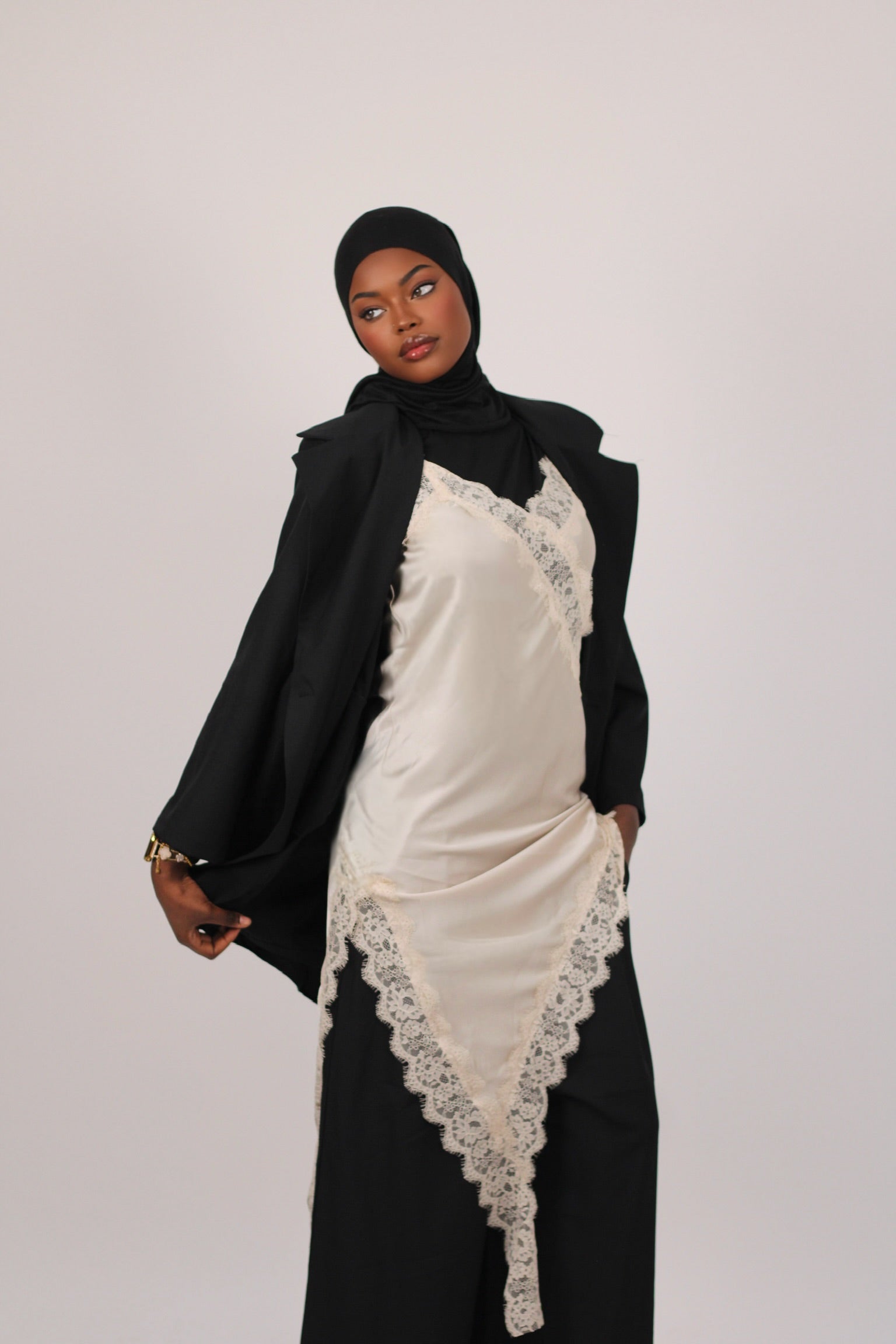 Robe dentelles - beige