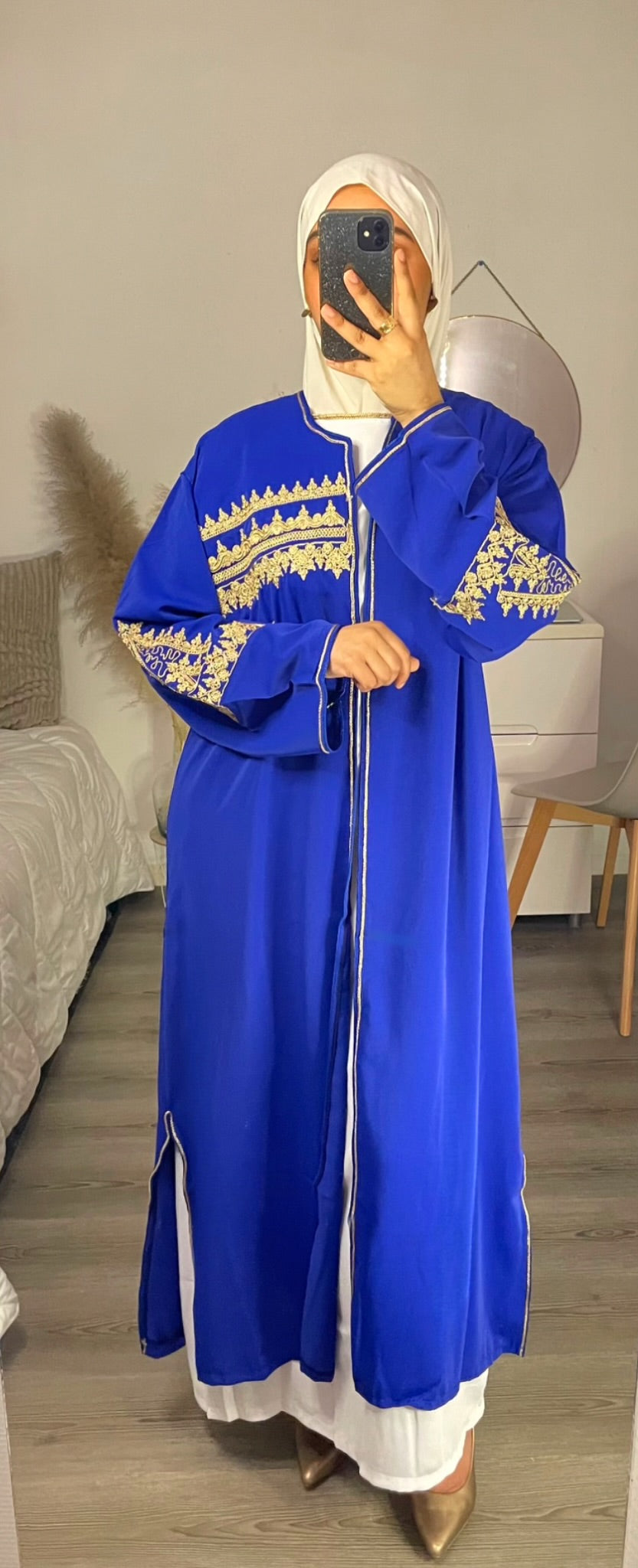 CAPE BRODER ORIENTAL